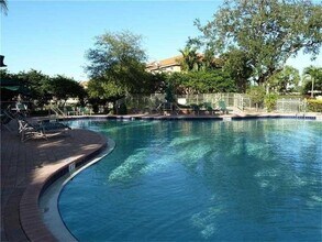 4961 Windward Way in Fort Lauderdale, FL - Building Photo - Building Photo