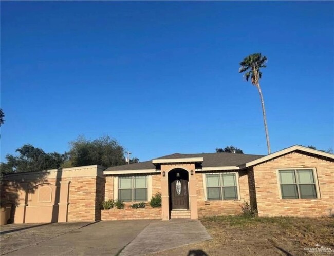 property at 1516 S 14th Ave