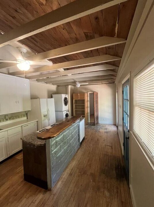 5706 William Holland Ave in Austin, TX - Building Photo