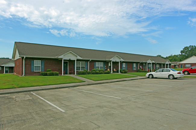 Amesbury Apartments in Pell City, AL - Building Photo - Building Photo