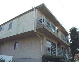 538 8th St in Hermosa Beach, CA - Building Photo - Building Photo