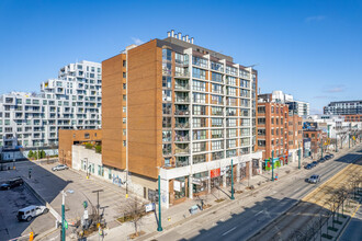 186-188 Spadina Ave in Toronto, ON - Building Photo - Primary Photo