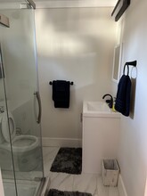 2000 Rugby Ave, Unit Cottage in College Park, GA - Building Photo - Building Photo