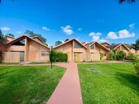 Timbercreek in Royal Palm Beach, FL - Building Photo - Building Photo