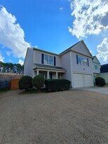 3210 Binghampton Ln in Lawrenceville, GA - Building Photo