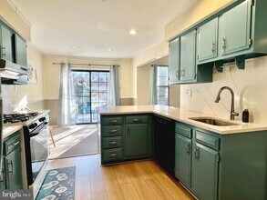 5 Emily Ct in Trenton, NJ - Building Photo - Building Photo