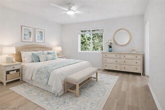 1001 Foxfire Ln in Naples, FL - Building Photo - Building Photo