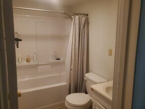 67 Lafountain St, Unit 67B in Winooski, VT - Building Photo - Building Photo