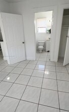 2328 SW 17th St-Unit -3-up in Miami, FL - Building Photo - Building Photo