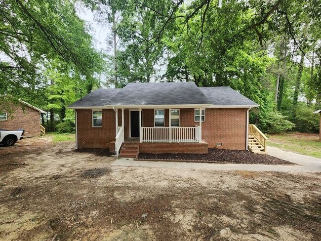 property at 709 W Creek Cir