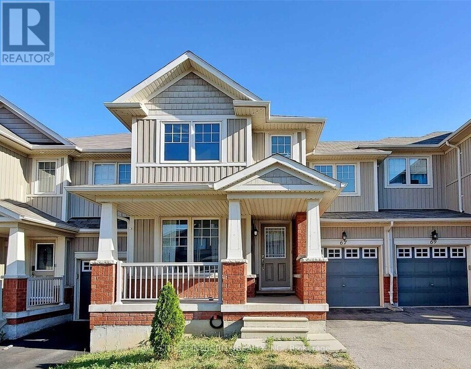 67 Sequin Dr in Richmond Hill, ON - Building Photo