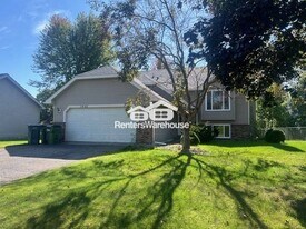 1850 121st Ave NE in Blaine, MN - Building Photo