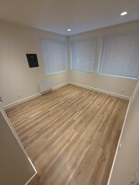 849 Spring St in Friday Harbor, WA - Building Photo