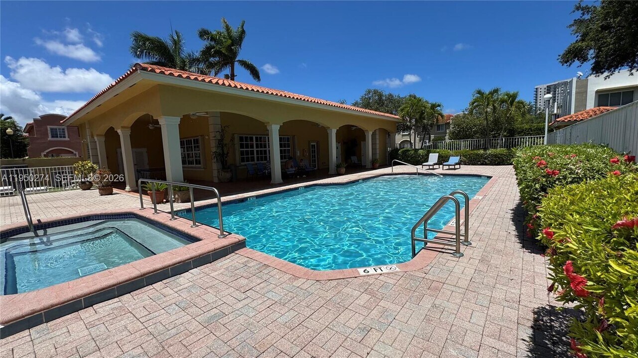 9481 SW 78th Ave in Miami, FL - Building Photo