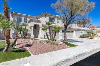 2510 Putting Green Dr in Henderson, NV - Building Photo - Building Photo