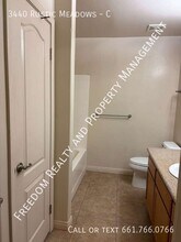 3440 Rustic Meadow Ct in Bakersfield, CA - Building Photo - Building Photo