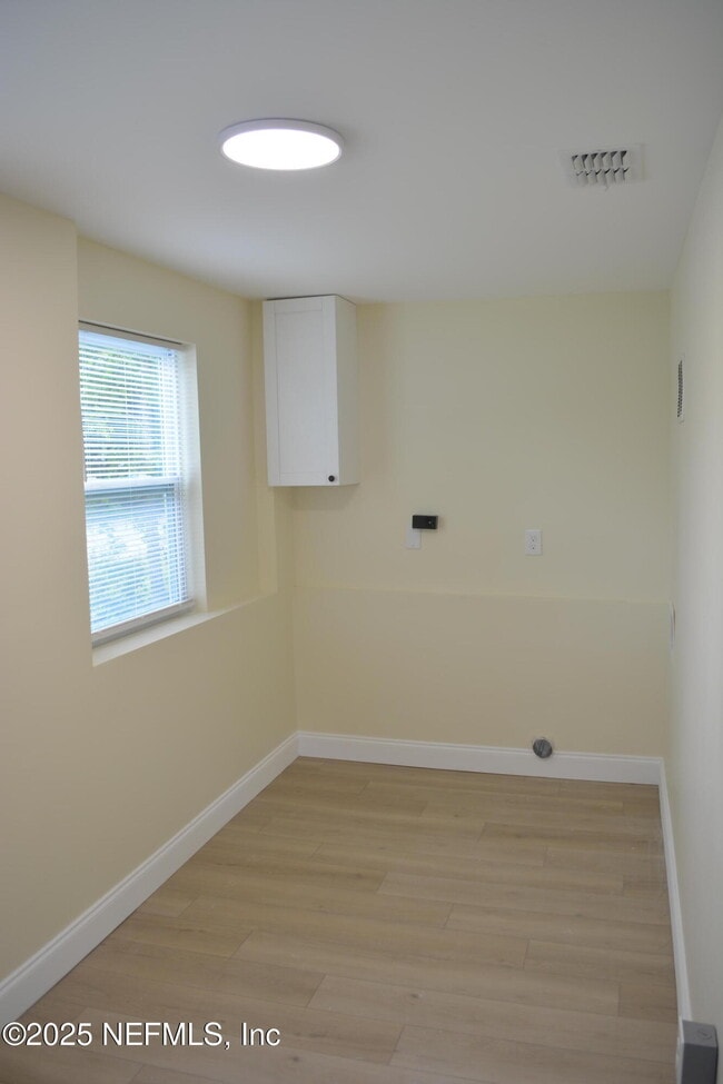 8238 Dekle Ave in Jacksonville, FL - Building Photo - Building Photo
