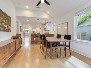 1313 Garden St in Austin, TX - Building Photo - Building Photo