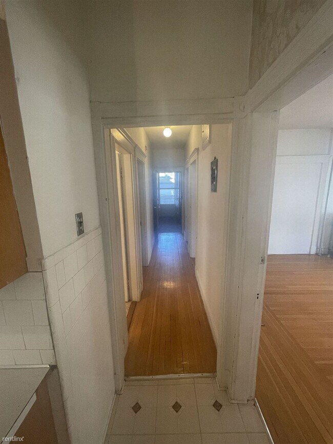 292 Summit Ave, Unit 3 in Boston, MA - Building Photo - Building Photo