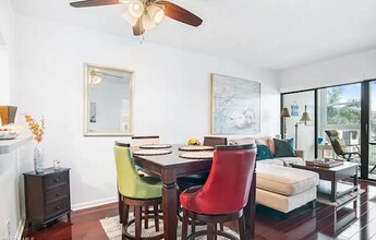 803 River Point Dr in Naples, FL - Building Photo - Building Photo
