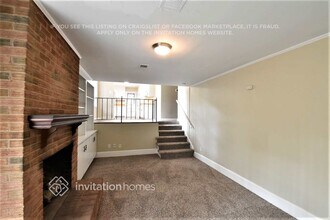 1447 McIlroy Rd in Charlotte, NC - Foto de edificio - Building Photo