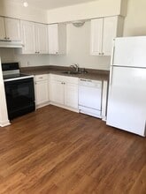 3713 E Loyola Dr in Kenner, LA - Foto de edificio - Building Photo