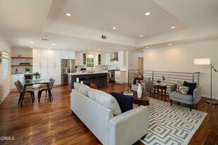 1721 La Loma Rd in Pasadena, CA - Building Photo