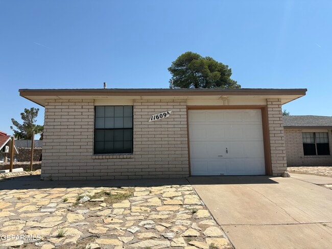 property at 11629-11629 Soberana Ln