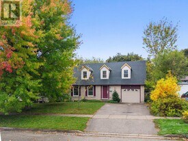 21 Briarlea Rd in Guelph, ON - Building Photo