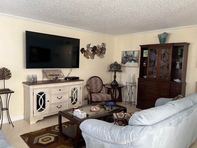 183 Normandy Ln in Delray Beach, FL - Building Photo - Building Photo