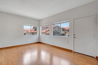 62 Maegan Pl in Thousand Oaks, CA - Foto de edificio - Building Photo