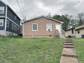 2315 Dalebrook Ct in Nashville, TN - Building Photo