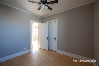 2416 W Fargo Ave in Chicago, IL - Building Photo - Building Photo