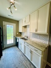 81 Gloucester Dr in Lynchburg, VA - Foto de edificio - Building Photo