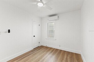 2008 Oakwood Ave in Tampa, FL - Building Photo - Building Photo