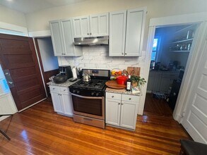 41 Lafayette St in Arlington, MA - Building Photo - Building Photo
