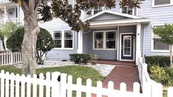 381 1st Ave SW in Largo, FL - Building Photo