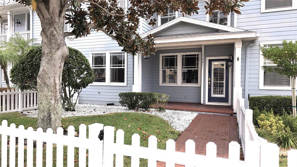 381 1st Ave SW in Largo, FL - Building Photo