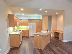 2423 NW Awbrey Rd in Bend, OR - Building Photo - Building Photo