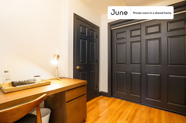 property at 356 W 39th St