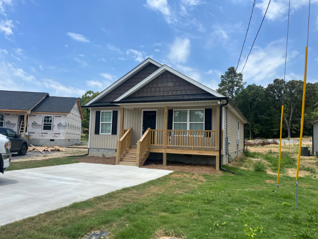 617 Fondel Ln in Tunnel Hill, GA - Building Photo - Building Photo