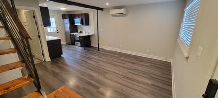 2657 W Luther St, Unit 1R in Chicago, IL - Building Photo - Building Photo