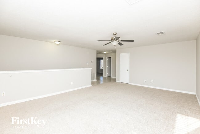 5600 Ainsdale Dr in Fort Worth, TX - Building Photo - Building Photo