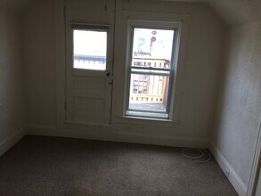 43 Emory St-Unit -3 in Attleboro, MA - Building Photo - Building Photo