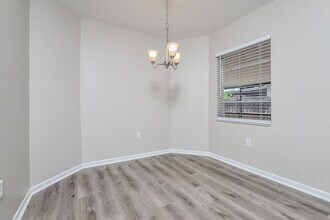 6013 Crickethollow Dr in Riverview, FL - Building Photo - Building Photo