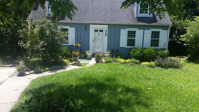 property at 937 Silvoor Ln