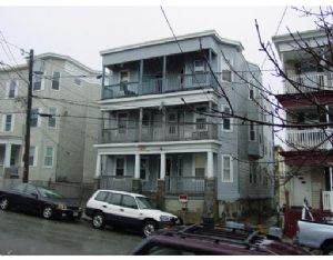 47 Sumner St in Revere, MA - Foto de edificio