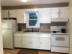 65 Alfred Stone Rd in Pawtucket, RI - Building Photo - Building Photo