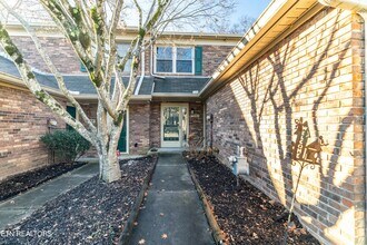 136 Durwood Rd in Knoxville, TN - Building Photo - Building Photo