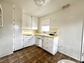 6429 Woodward Ave in Bell, CA - Building Photo - Building Photo
